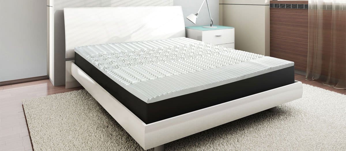 La mousse à mémoire de forme, une matière haut de gamme pour votre surmatelas
