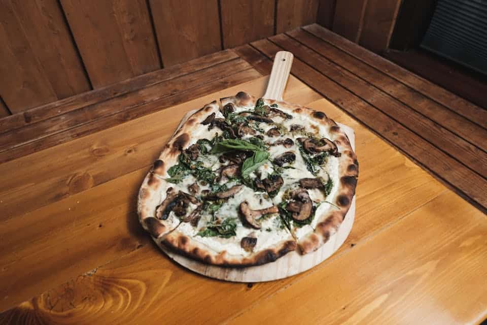 four à pizza 3